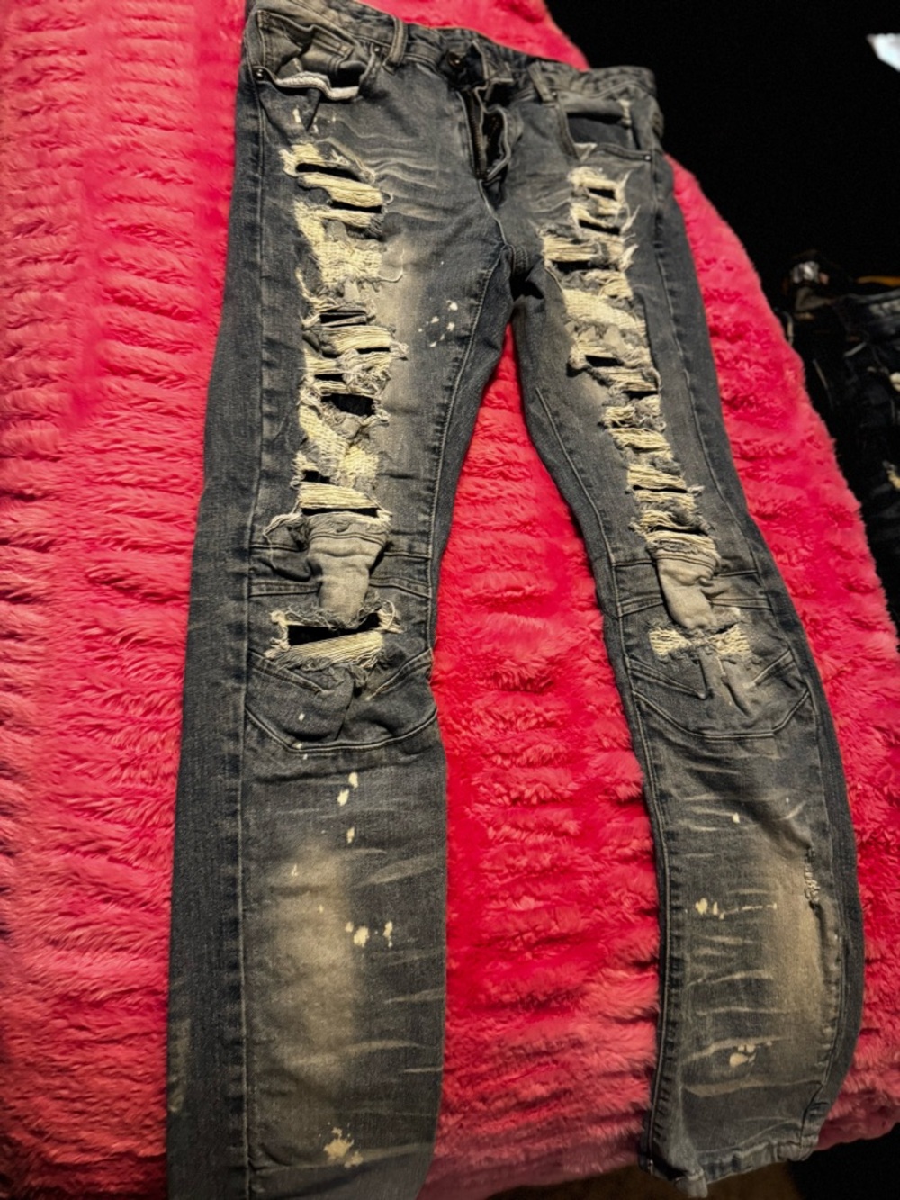 Men's Black Distressed Skinny Jeans with Ripped Detail